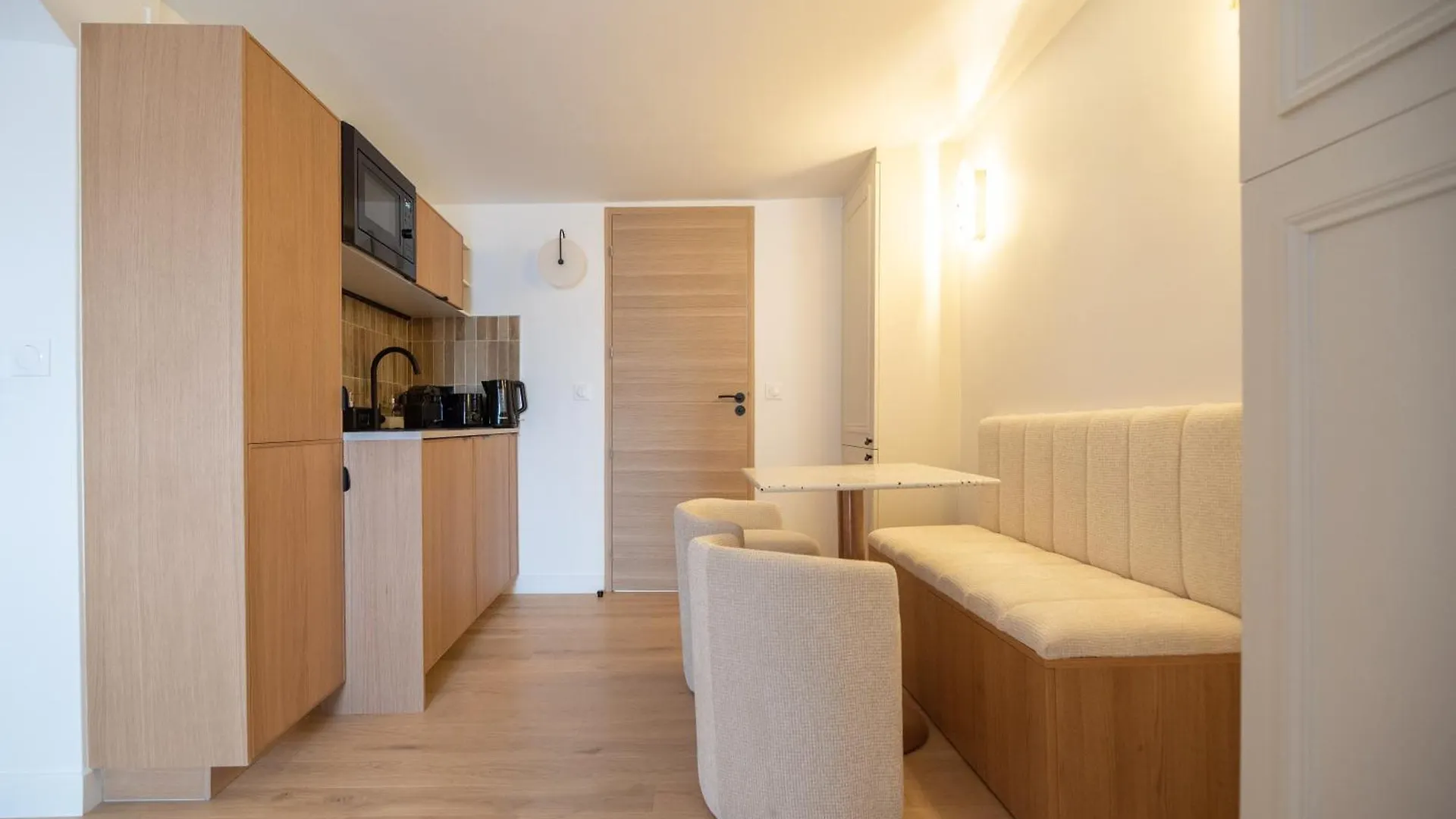 Cia - Modern Flat, Galeries Lafayette Apartment Paris France